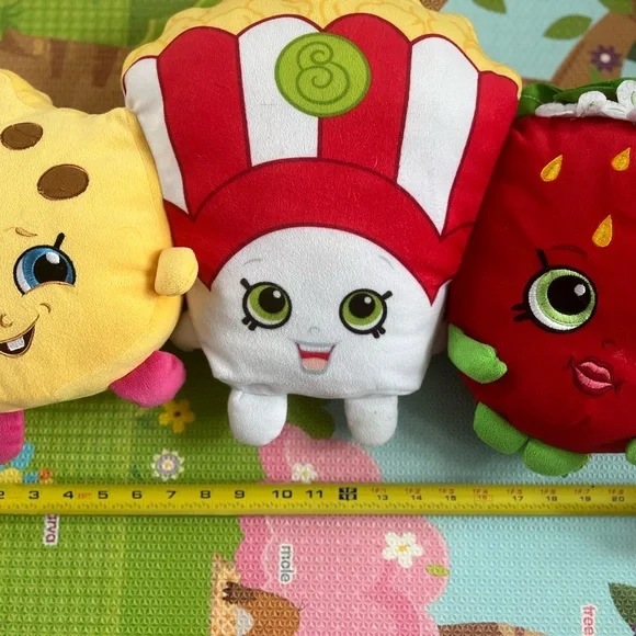 Shopkins Large Shopkins Pillow - Picture 2 of 4